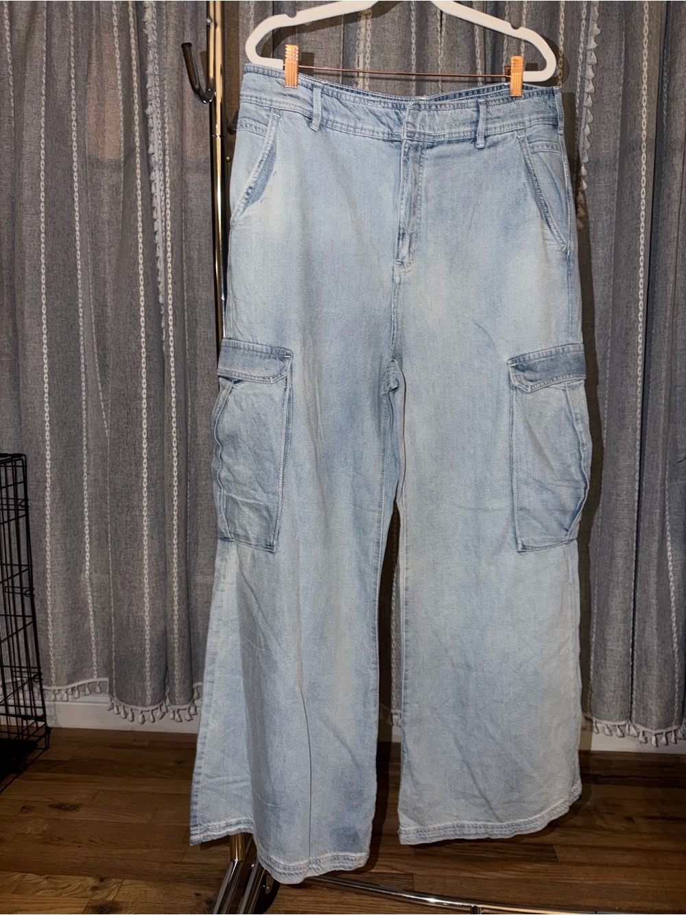 Pilcro Light Blue Wide-Leg Cargo Jeans